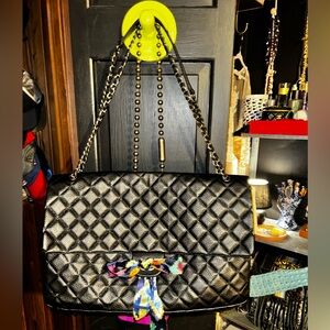 Source Unknown Quilted Black Shoulder Bag with Chain Strap